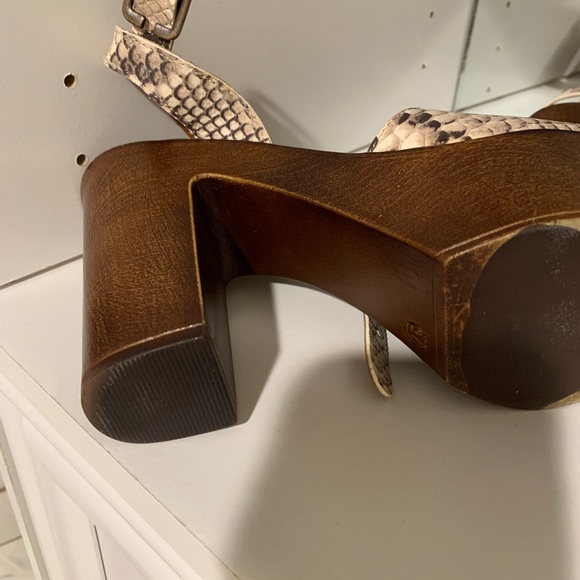 Steve Madden platform shoes - Picture 3 of 5